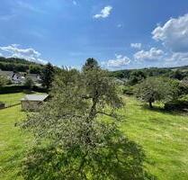 Zweifamilienhaus mit Scheune und großem Garten in Kall