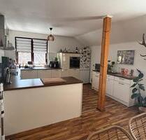 Charmante Dachgeschosswohnung in ruhiger Lage - Langenfeld (Rheinland)