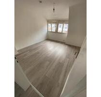 2 Zimmer Wohnung, renoviert, Stuttgart-Mühlhausen