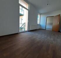 SCHÖNE WOHNUNG MIT EIGENEM GARTENZUGANG IN ZEITZ ZU VERMIETEN!