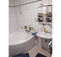 2. Zimmer-Wohnung plus Küche, mit Balkon zum Hinterhof - Nürnberg Rabus