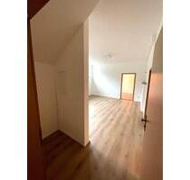 Schöne helle Wohnung - 550,00 EUR Kaltmiete, ca.  60,00 m² in Amberg (PLZ: 92224)