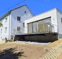 FREE STANDING HOUSE! w kitchen, 4 parking spaces & XXL terrace - 11 Minutes to Clay Kaserne - Wiesbaden Bierstadt