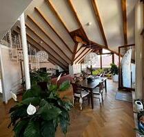 Außergewöhnliche Dachgeschosswohnung mit Galerie & Dachterrasse - Gersthofen