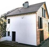 kernsanierte DHH in Königsbrunn, KfW 55, Energieeffizienzklasse A
