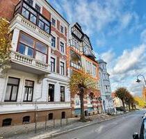 Provisionsfrei! Stilvolle 90-qm-Altbauwohnung mit Loggia und Einbauküche in Blankenburg - Blankenburg (Harz)