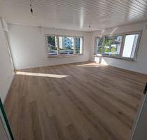 Hochwertige 2-Zimmer-Wohnung mit Wintergarten & Balkon – Erstbezug nach Sanierung - Niefern-Öschelbronn