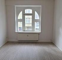 +++ Studenten aufgepasst! Renovierte 2 Zimmer-Wohnung neben Campus +++ - Chemnitz Bernsdorf