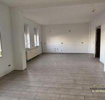 3-Raumwohnung im Erdgeschoss mit Parkplatz| Badewanne und Dusche - Bitterfeld-Wolfen