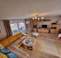 Exklusive 3,5-Zimmer-Mietwohnung mit Balkon und Gartenanteil i - Norden