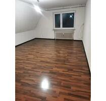 mietwohnung mit Terrasse - 1.300,00 EUR Kaltmiete, ca.  93,00 m² in Dettingen an der Erms (PLZ: 72581)