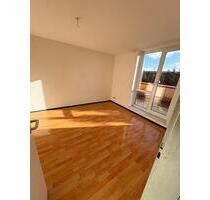 2 Zimmer Wohnung mit Dachterasse, EBK, Duschbad in Heide zu vermieten