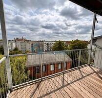 3-Zimmer-Wohnung mit Blick auf das Schweriner Schloss, Balkon, neuwertige Einbauküche & Badewanne