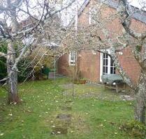 Gepfl. EFH in ruhiger Wohnlage mit Doppelcarport und PV-Anlage - Schömberg