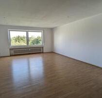 renovierte 3-Zimmer Wohnung mit großer Terrasse + riesiger Garten - Gevenich