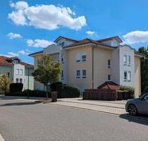 3-Raumwohnung mit Balkon und Tiefgarage in bevorzugter Wohnlage! - Naumburg (Saale)