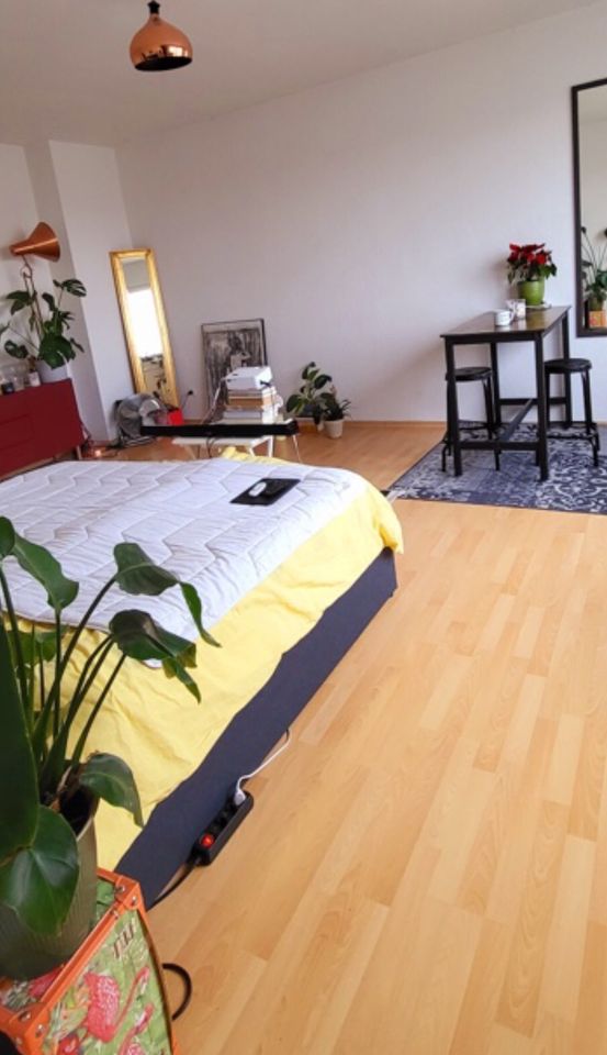 Wohnung Untermieten am Ku’damm - 670,00 EUR Kaltmiete, ca.  55,00 m² in Berlin (PLZ: 10787) Tempelhof-Schöneberg