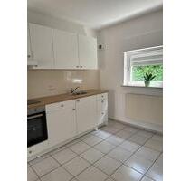 Schöne 2-Zimmer-Wohnung mit großer Terrasse und neuer Einbauküche - Großostheim