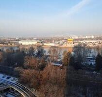 Attraktive Wohnung mit Skylineblick in Frankfurt-Niederrad mit exzellenter Infrastruktur und hohem Freizeitwert. Es handelt sich um eine attraktive und top eingerichtete schick möblierte großzügig... - Frankfurt am Main