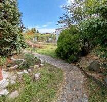 Pachtgarten,nur ein Nachbar, mit Parkplatz nebenan - Barby