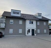 Sehr schöne 3 Zimmerwohnung im 1. OG in Sünching