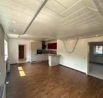 Schöne, helle Einliegerwohnung mit Terrasse und separatem Eingang - Trebur