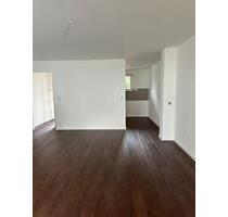 Geräumige 3-Zimmer-Souterrainwohnung mit Terrasse - Bruchmühlbach-Miesau