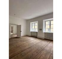 Katip | sanierter Altbau - 5-ZKB-Wohnung in der Maximilianstraße – WG- & familiengeeignet - Augsburg