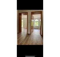 3 Zimmer Raum Wohnung Dessau Mitte Mariannenstraße 100 qm - Dessau-Roßlau