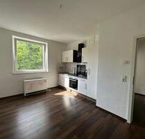 1,5 Zimmer Wohnung, 40 m2, EBK und Badewanne - Bochum Langendreer
