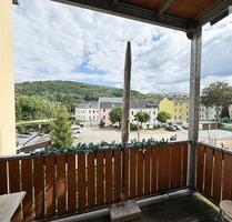 Schicke 2-Raum-Wohnung mit Balkon & Einbauküche in ruhiger, aber zentraler Lage von Aue - Aue-Bad Schlema