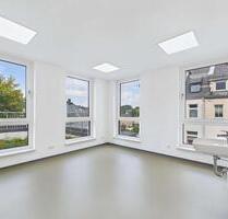 Praxis- und Gewerbeeinheit in Zentrumsnähe - Erstbezug, energieeffizient, barrierefrei in Rodewisch