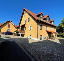 Großzügige 2 12 Zimmer-Whg mit Terrasse, Loggia und Gartenanteil - Heiligenstadt in Oberfranken