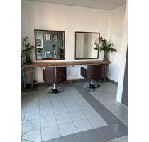 Friseursalon zur Untermiete - 500,00 EUR Kaltmiete, ca.  30,00 m² in Schwetzingen (PLZ: 68723)