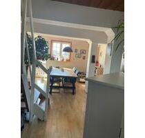 Schöne, verkehrsgünstig gelegene 3,5 Zimmerwohnung in Hohenfelde - Horst (Holstein)
