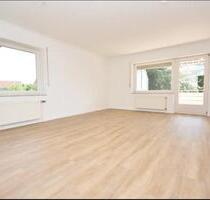 Sonnige 3-Zimmer-Mietwohnung mit Balkon, Einbauküche und Gäste-WC - Burgwedel