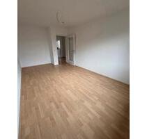 Helle 2-Zimmer-Wohnung mit Balkon zu vermieten - Nürnberg Hasenbuck