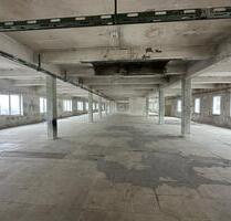 Lagerfläche ca. 950 m² in Arzberg - 3. Obergeschoss mit Lastenaufzug - LKW Zufahrt auf dem Areal problemlos möglich - verkehrsgünstige Lage