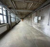 Lagerfläche ca. 260 m² in Arzberg - Untergeschoss mit Rampe zum Be- und Entladen - LKW Zufahrt auf dem Areal problemlos möglich - verkehrsgünstige Lage