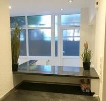 +++ frisch renovierte Büro- oderbzw. Praxisräume in guter Lage zu vermieten +++ - Köln Mülheim