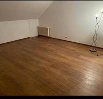 Zu VERMIETEN. Wohnung mit 4 Zimmern mit Balkon - Kirchheim unter Teck