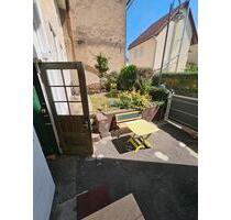 2 Familienhaus zu verkaufen - 160.000,00 EUR Kaufpreis, ca.  180,00 m² in Niefern-Öschelbronn (PLZ: 75223)