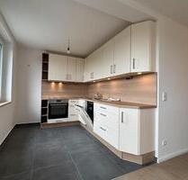 Exklusive 3-Zimmer-Wohnung mit Balkon und EBK in Hamburg Farmsen