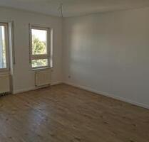 2-Zimmer-Wohnung mit Balkon, Weitblick und Tiefgaragenstellplatz - Mannheim Käfertal