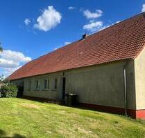 Einfamilienhaus Bauernhaus mit großem Grundstück - Jördenstorf
