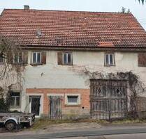 Sanierungsbedürftiges Einfamilienhaus mit Ausbaupotenzial - Geislingen