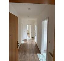 Helle 3-Zimmer-Wohnung mit Balkon, Vollbad und Einbauküche - Burow