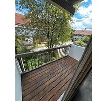 Helles Apartment 40 qm in Zorneding mit Balkon und Einbauküche