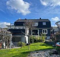Charmantes Fachwerkhaus mit großem Garten, und Lagerhalle - Remscheid