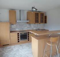 Großzügig geschnittene 2-Zimmer-Wohnung mit Balkon, EBK und Skyli - Frankfurt am Main Oberrad